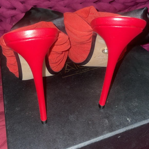Alevi Milano Shanina 110 Look net red mules - Picture 10 of 17